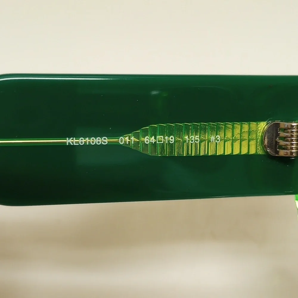 KARL LAGERFELD NWOT SUNGLASSES - Picture 4 of 7